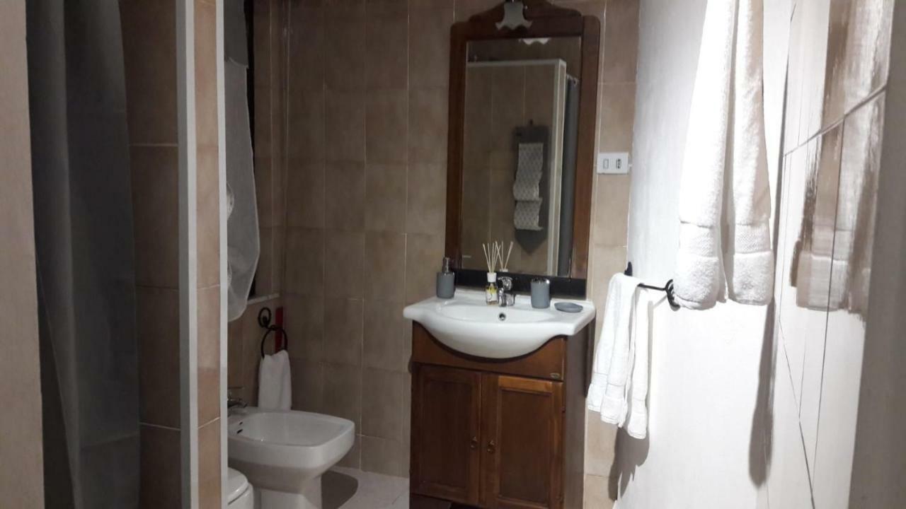 Salolla Villa Siliqua Esterno foto